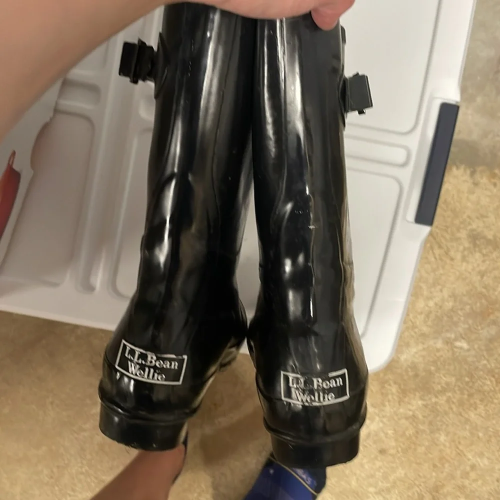 L. L. Bean Black Rubber Rain Boots/Wellies - Picture 3 of 4